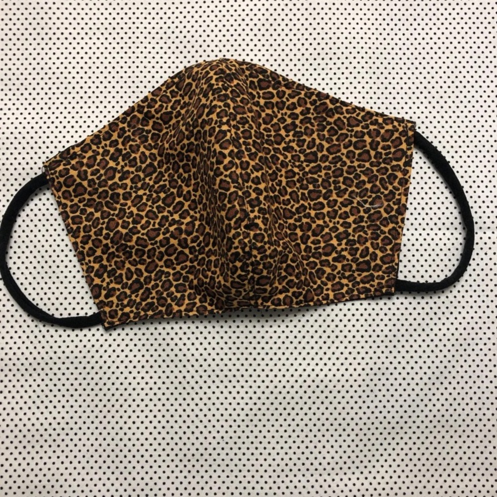 Women’s leopard face mask